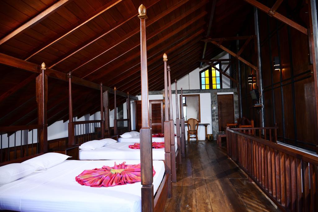 Mount Royal Hotel Kandy Phòng bức ảnh