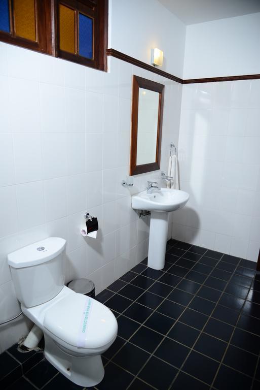 Mount Royal Hotel Kandy Phòng bức ảnh