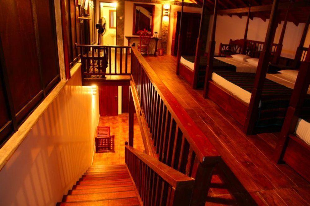 Mount Royal Hotel Kandy Ngoại thất bức ảnh